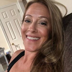 Meet your Posher, Christy